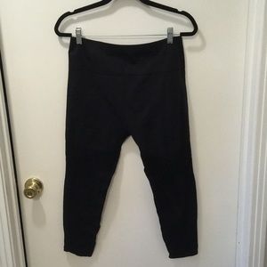 NWOT Fabletics High Waisted 7/8 Legging